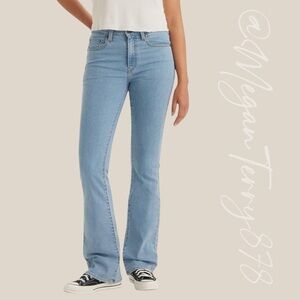 Levi's 725 High-Rise Bootcut Jeans Accent of Azalea color NWT